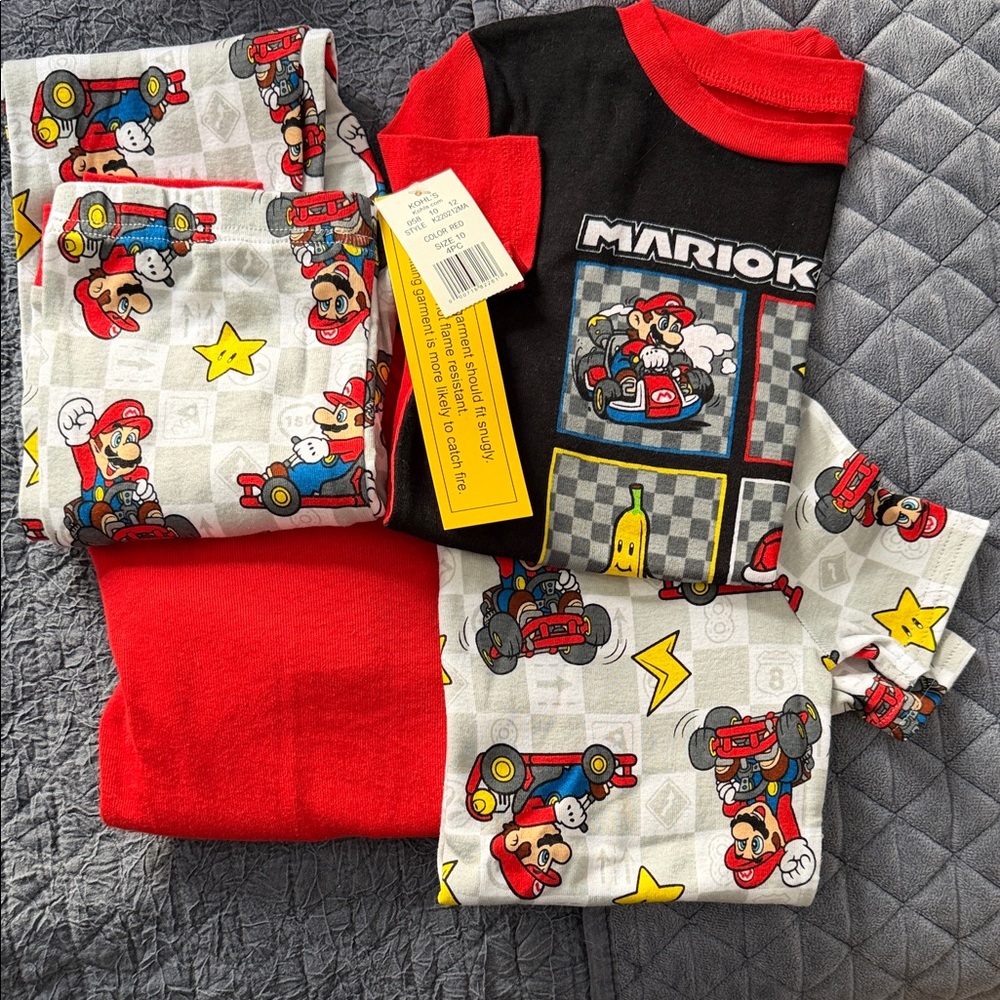 NWT Unisex Kids Pajamas - Mario kart